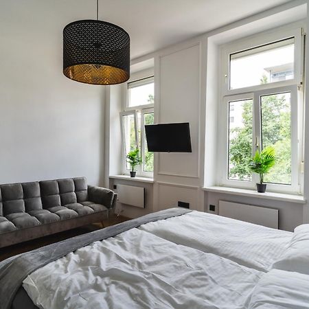 Hl Apartments Марибор Экстерьер фото